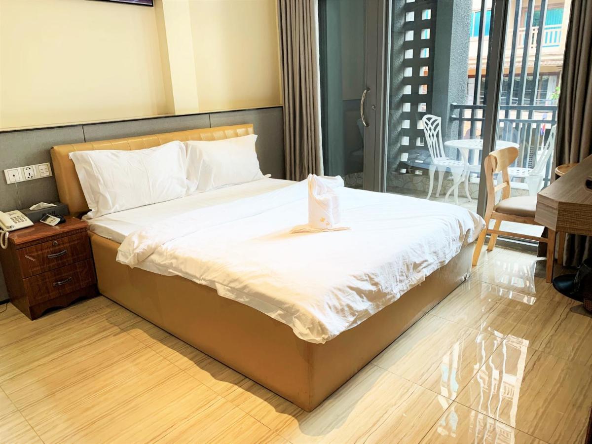 Min Hotel 1 Phnom Penh Esterno foto